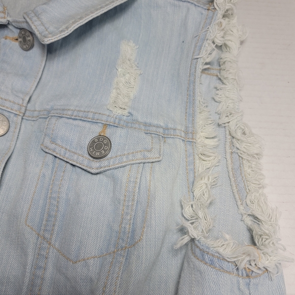 Women's BDG Urban Outfitters Light Blue Distressed Denim Vest Size Small - Picture 9 of 12